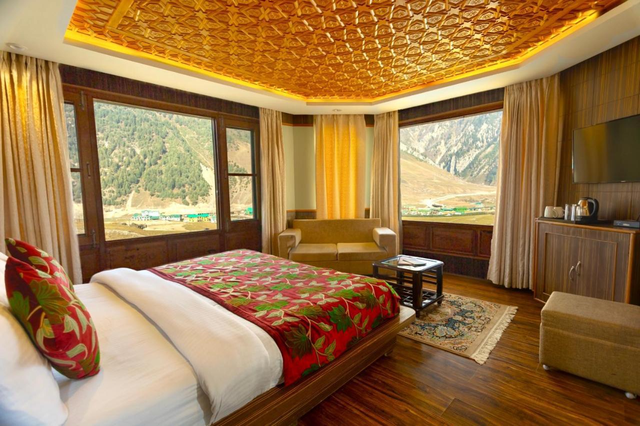 Hotel Village Walk Sonāmarg 외부 사진