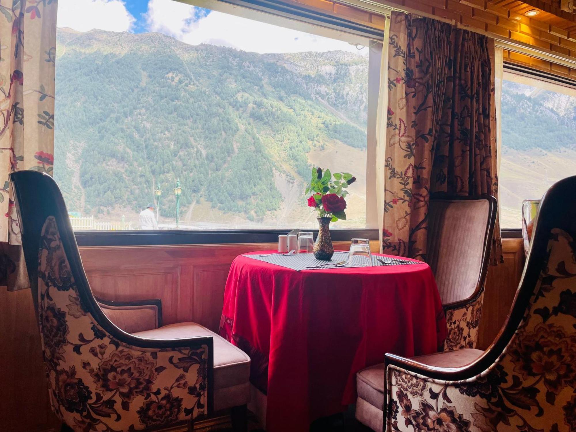 Hotel Village Walk Sonāmarg 외부 사진