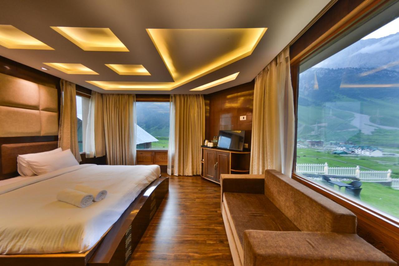 Hotel Village Walk Sonāmarg 외부 사진