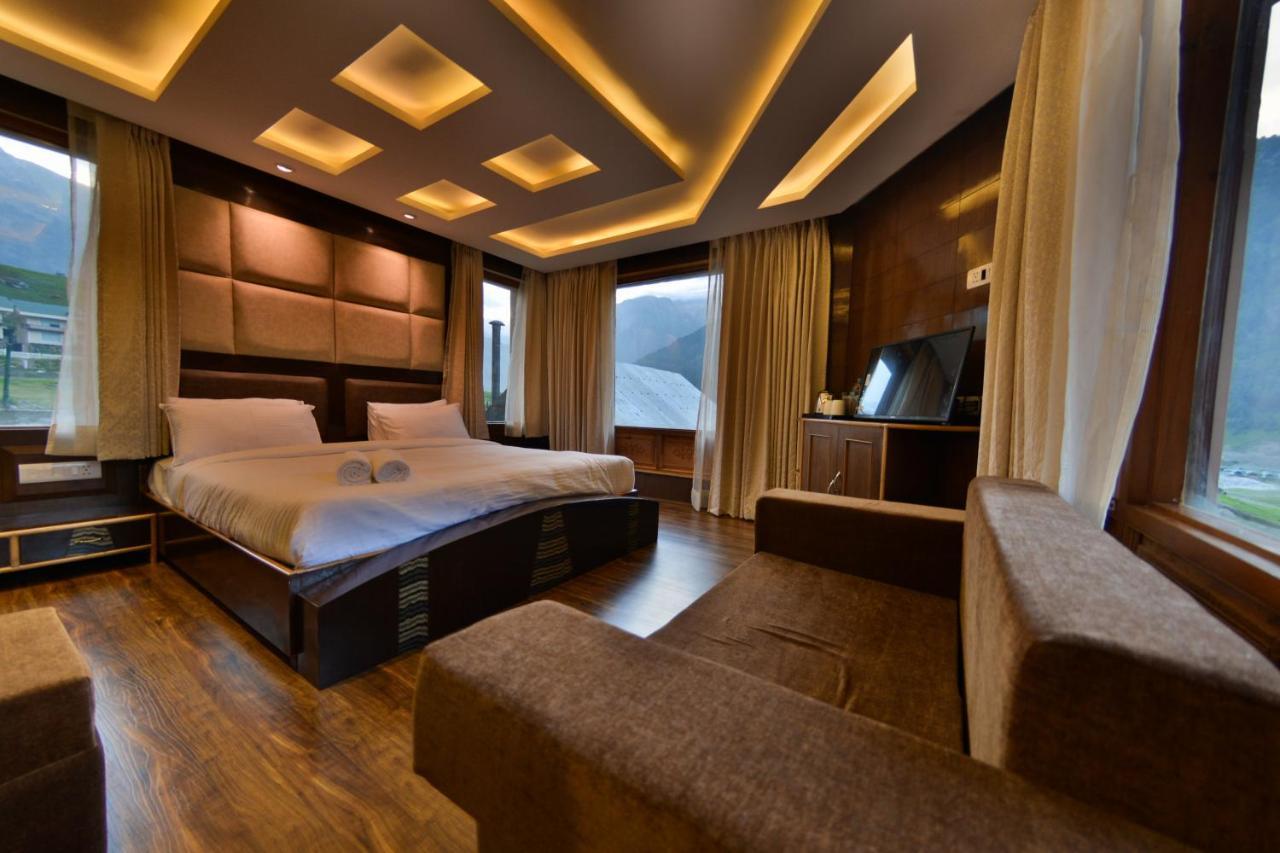 Hotel Village Walk Sonāmarg 외부 사진